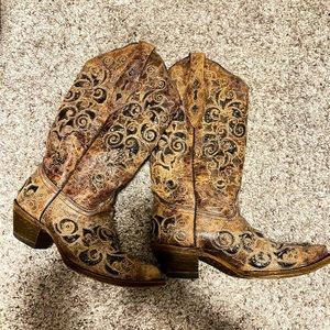 CORAL WESTERN BOOTS